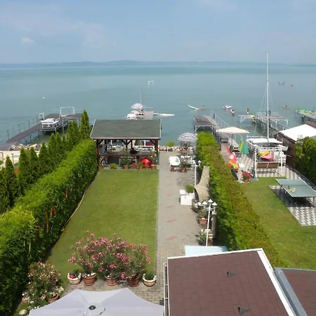 In Balaton 19799 Apartament